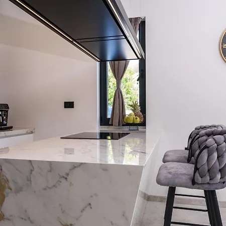 Luxury Adriatica-*heated Pool-sauna-jacuzzi* *