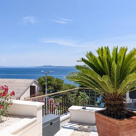 Luxury Adriatica-*heated Pool-sauna-jacuzzi* 트로기르