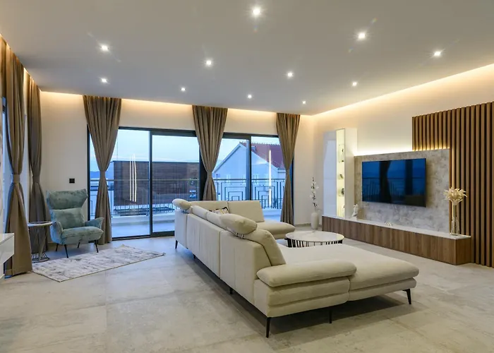 Luxury Adriatica-*heated Pool-sauna-jacuzzi* Villa *