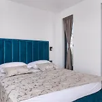 Luxury Adriatica-*heated Pool-sauna-jacuzzi* *