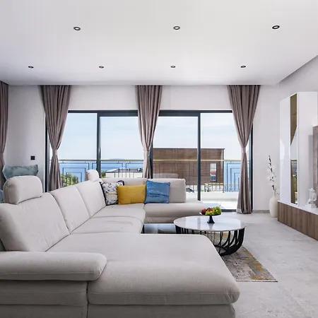 Вилла Luxury Adriatica-*heated Pool-sauna-jacuzzi* Трогир