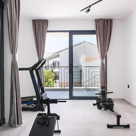 Luxury Adriatica-*heated Pool-sauna-jacuzzi* Трогир