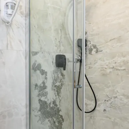 Luxury Adriatica-*heated Pool-sauna-jacuzzi* 트로기르