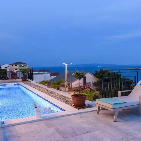 Luxury Adriatica-*heated Pool-sauna-jacuzzi* Vila *
