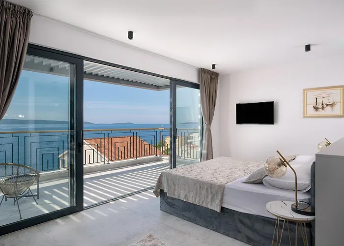 Luxury Adriatica-*heated Pool-sauna-jacuzzi* * Traù