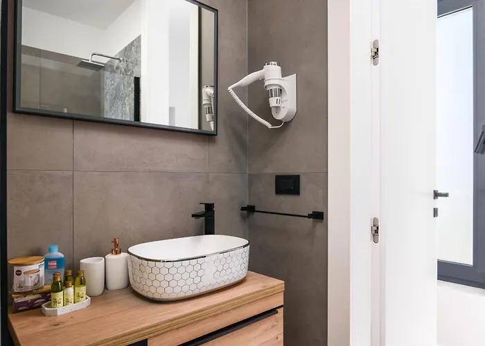 Luxury Adriatica-*heated Pool-sauna-jacuzzi* Villa