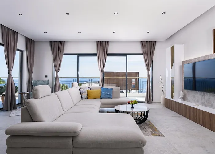 Villa Luxury Adriatica-*heated Pool-sauna-jacuzzi* Traù