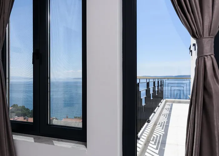 Luxury Adriatica-*heated Pool-sauna-jacuzzi* Traù